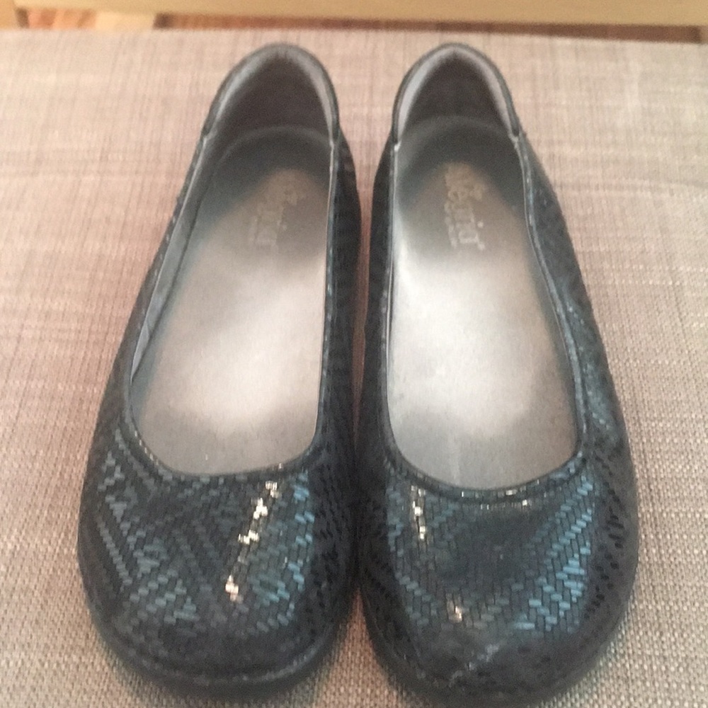 Alegria ballet flats